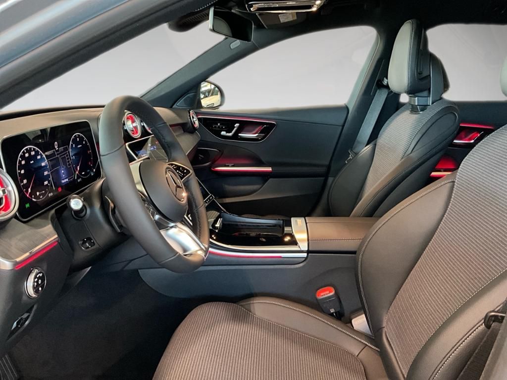 Mercedes-Benz C 200 2025