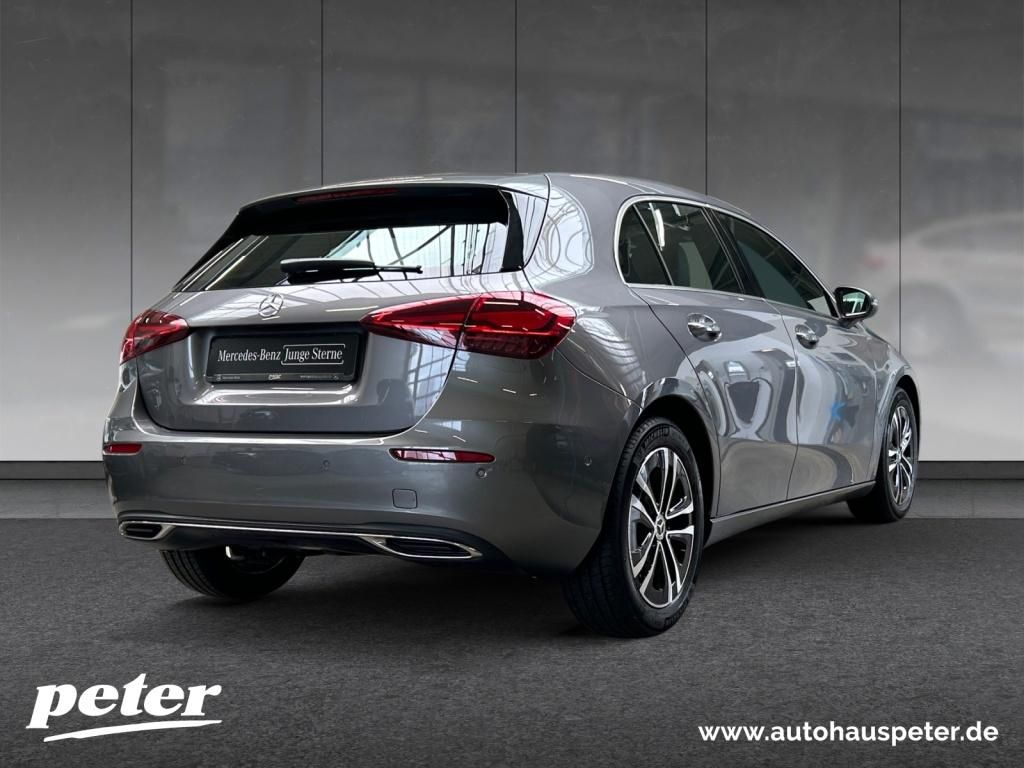 Mercedes-Benz A 180 2024