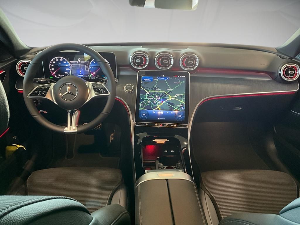 Mercedes-Benz C 200 2025