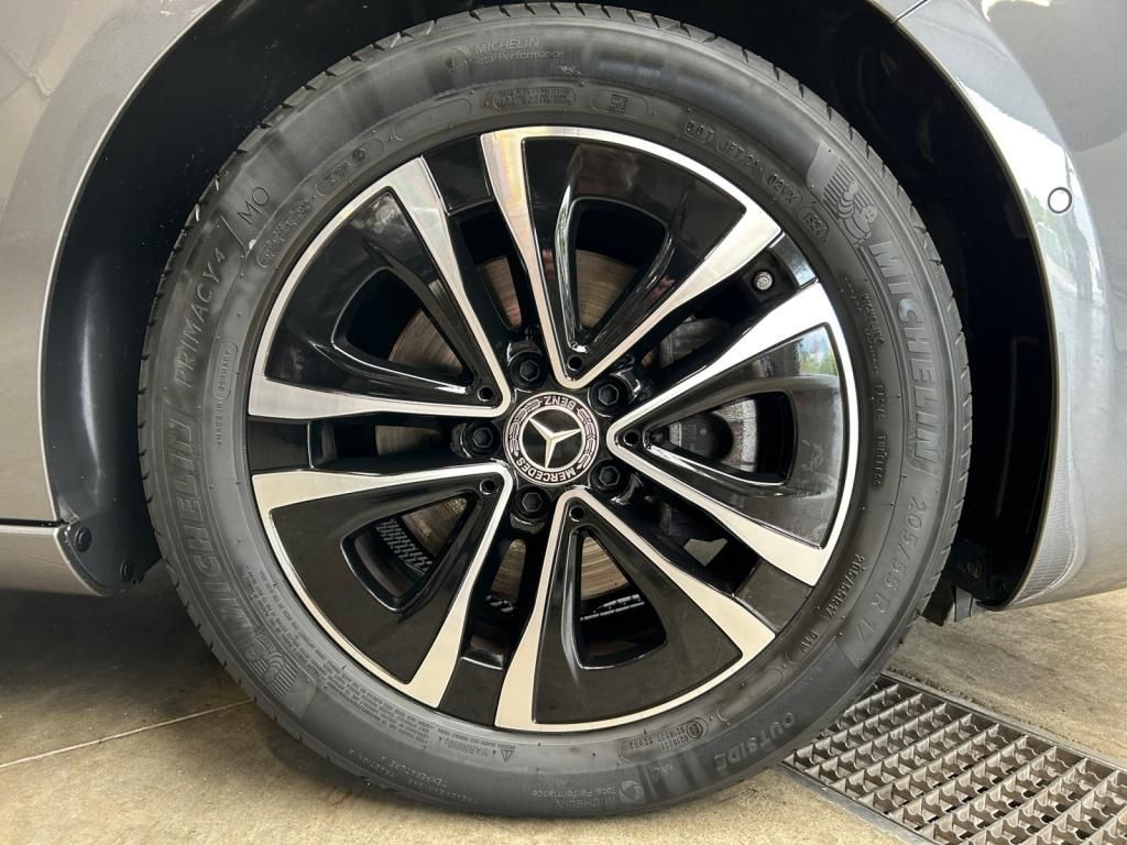 Mercedes-Benz A 180 2024