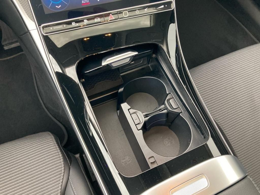 Mercedes-Benz C 300 2024