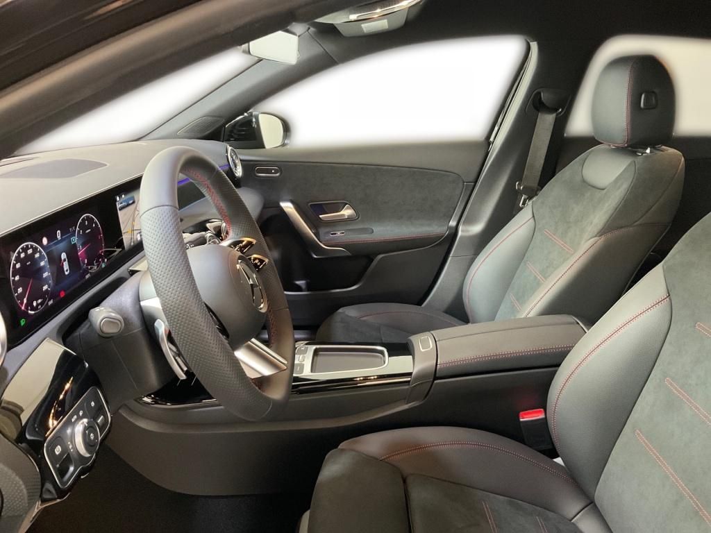 Mercedes-Benz A 200 2023