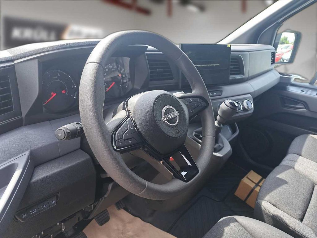 Nissan Interstar