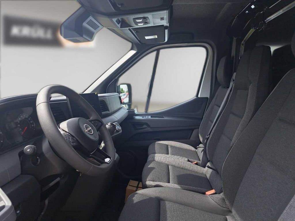Nissan Interstar