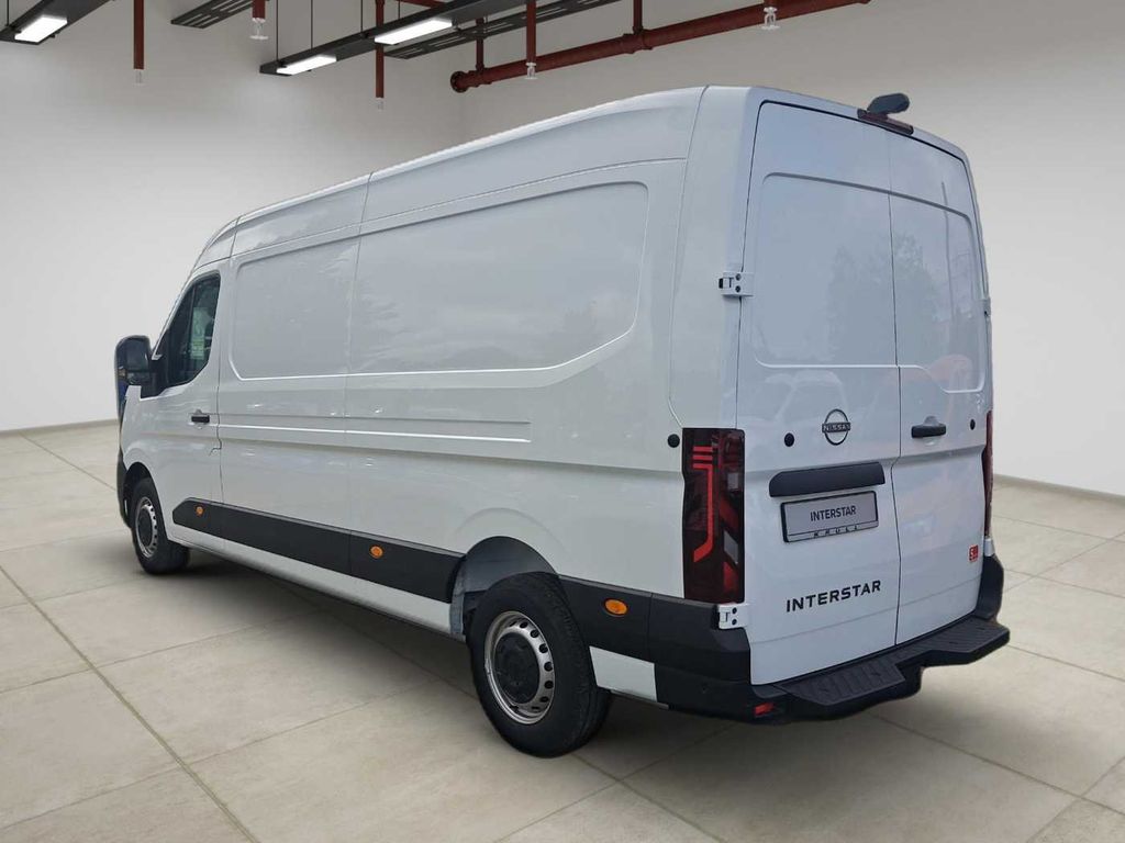 Nissan Interstar