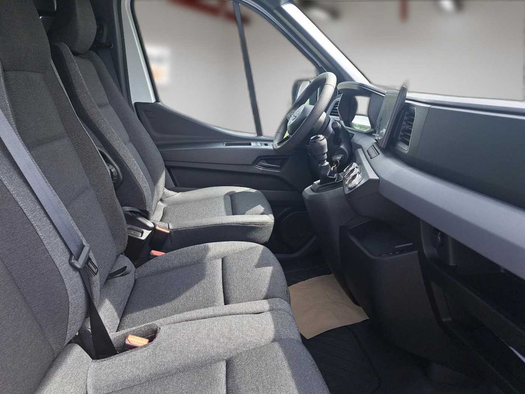 Nissan Interstar