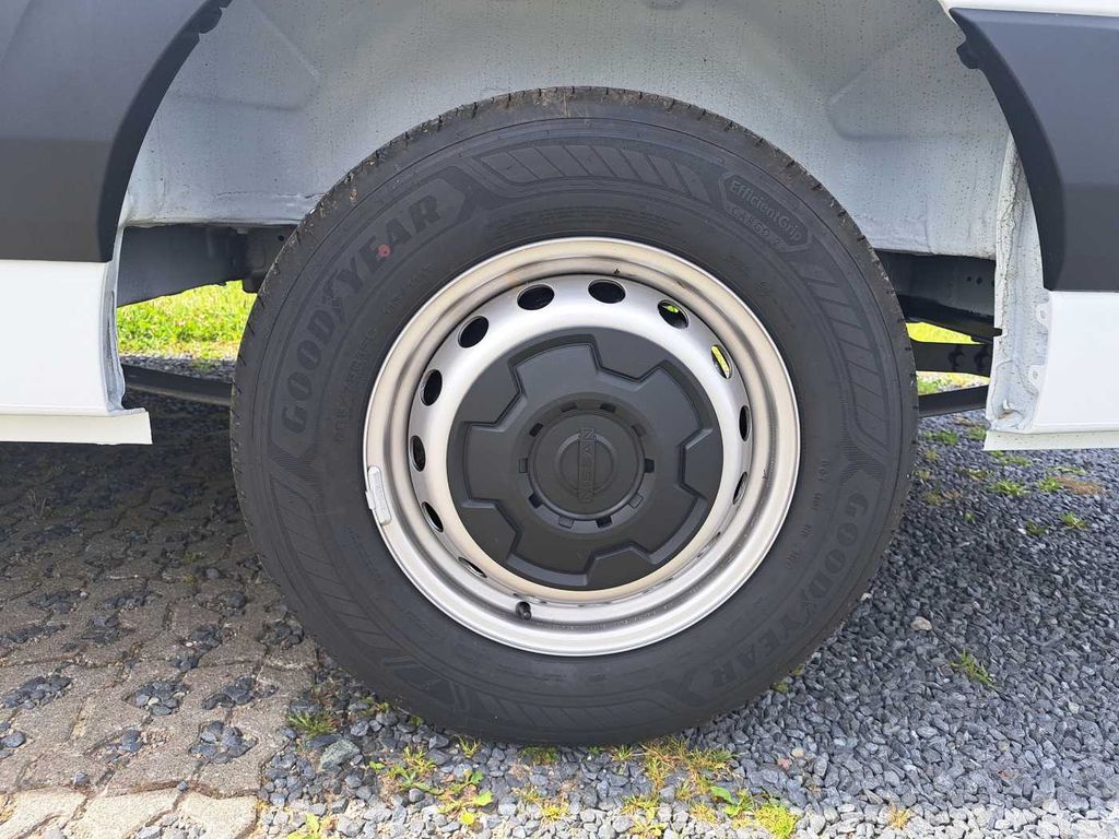 Nissan Interstar
