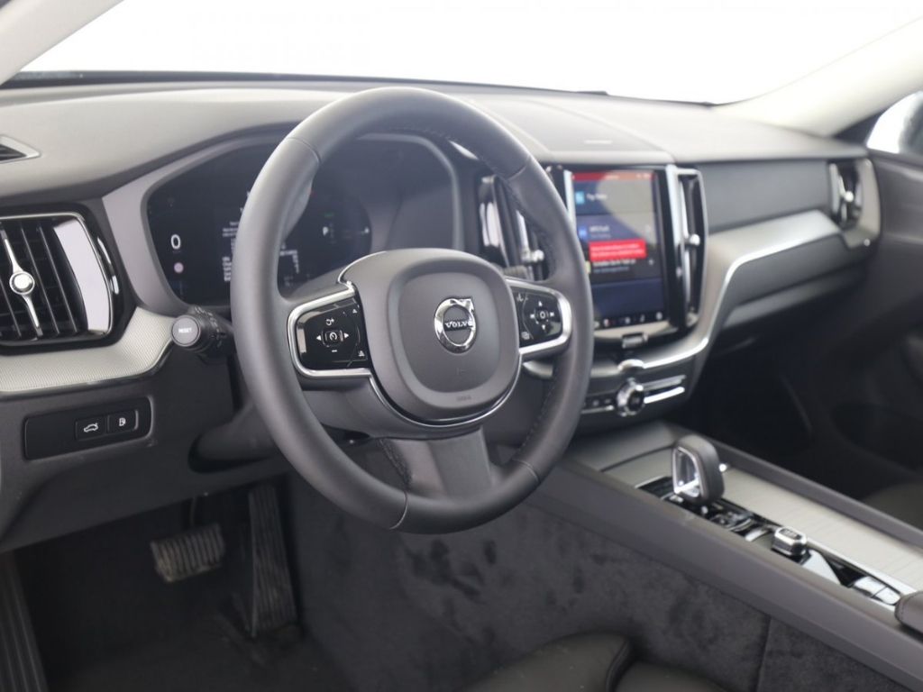 Volvo XC60 2025
