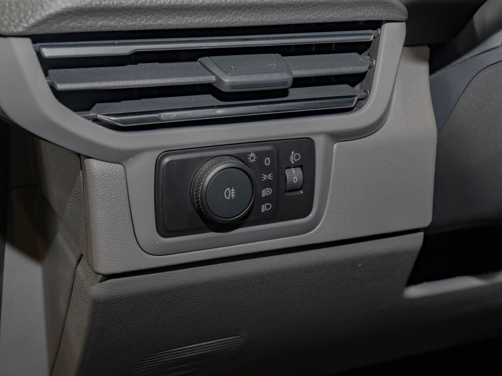 Volkswagen T7 Caravelle