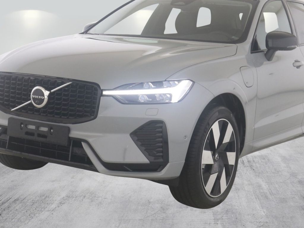 Volvo XC60 2025