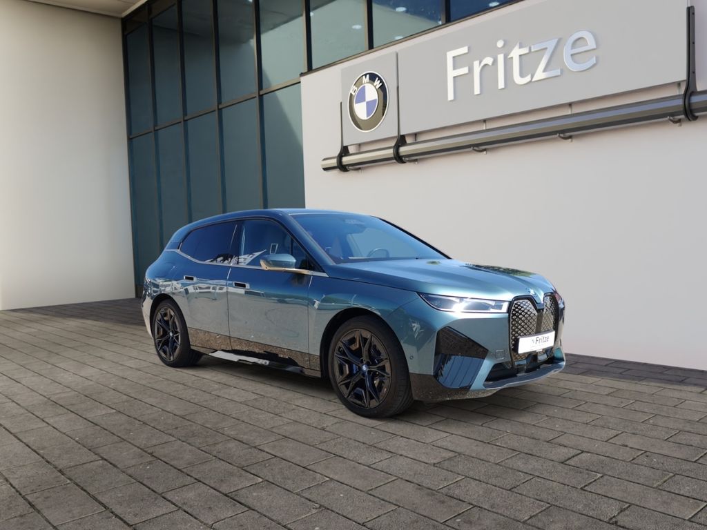 BMW iX 2023