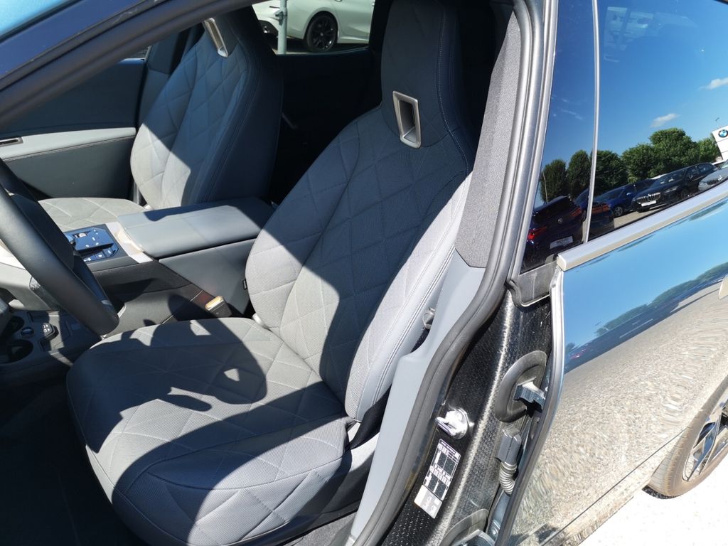 BMW iX 2023