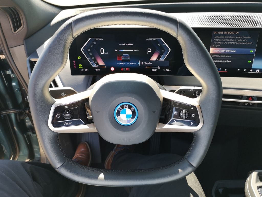 BMW iX 2023