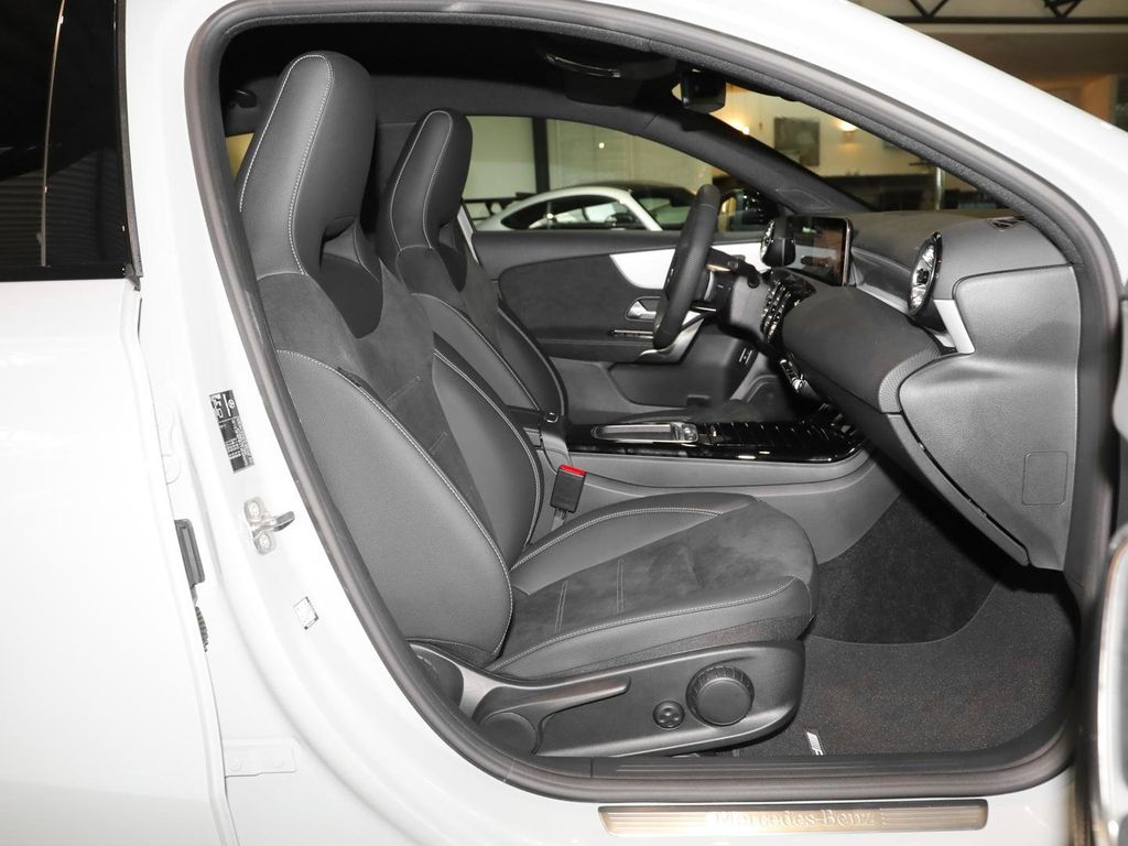 Mercedes-Benz A 250 2025