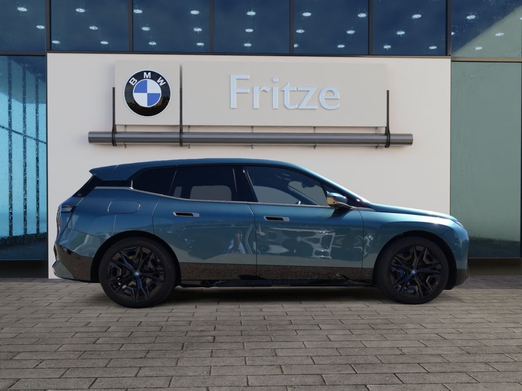 BMW iX 2023