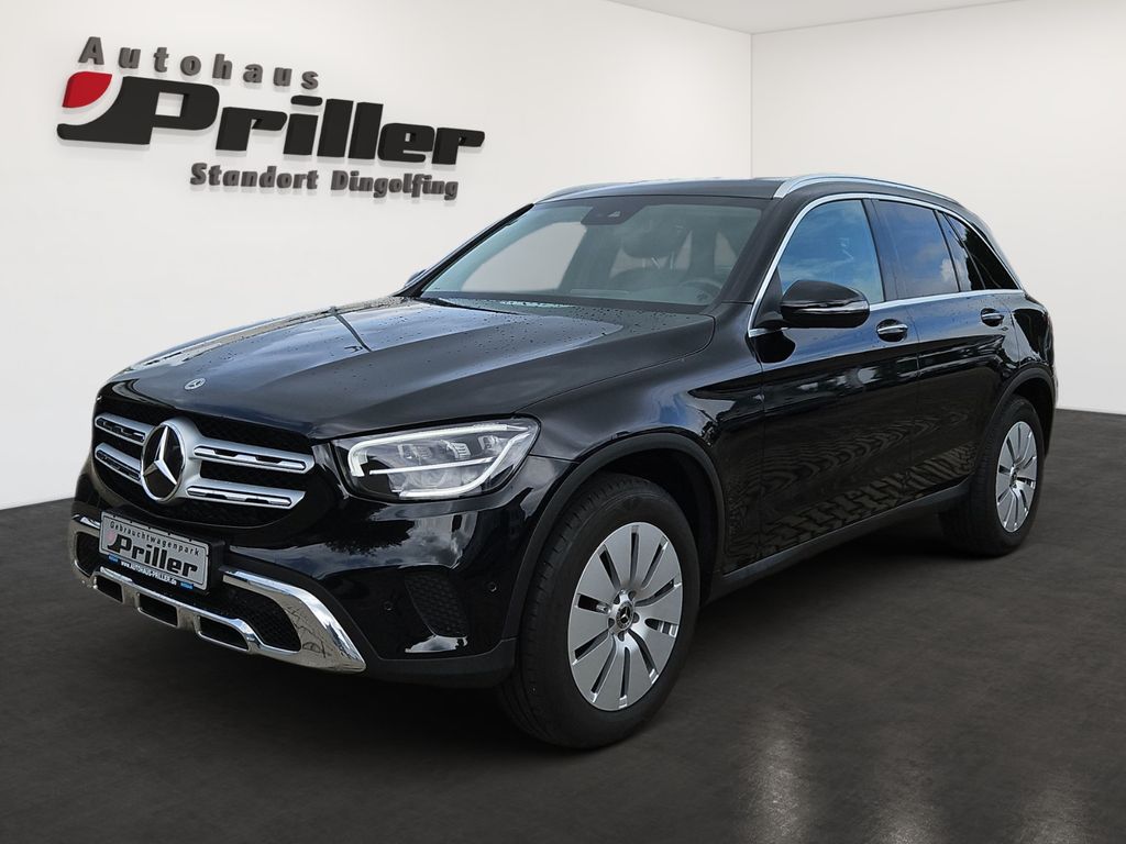 Mercedes-Benz GLC 400 2021