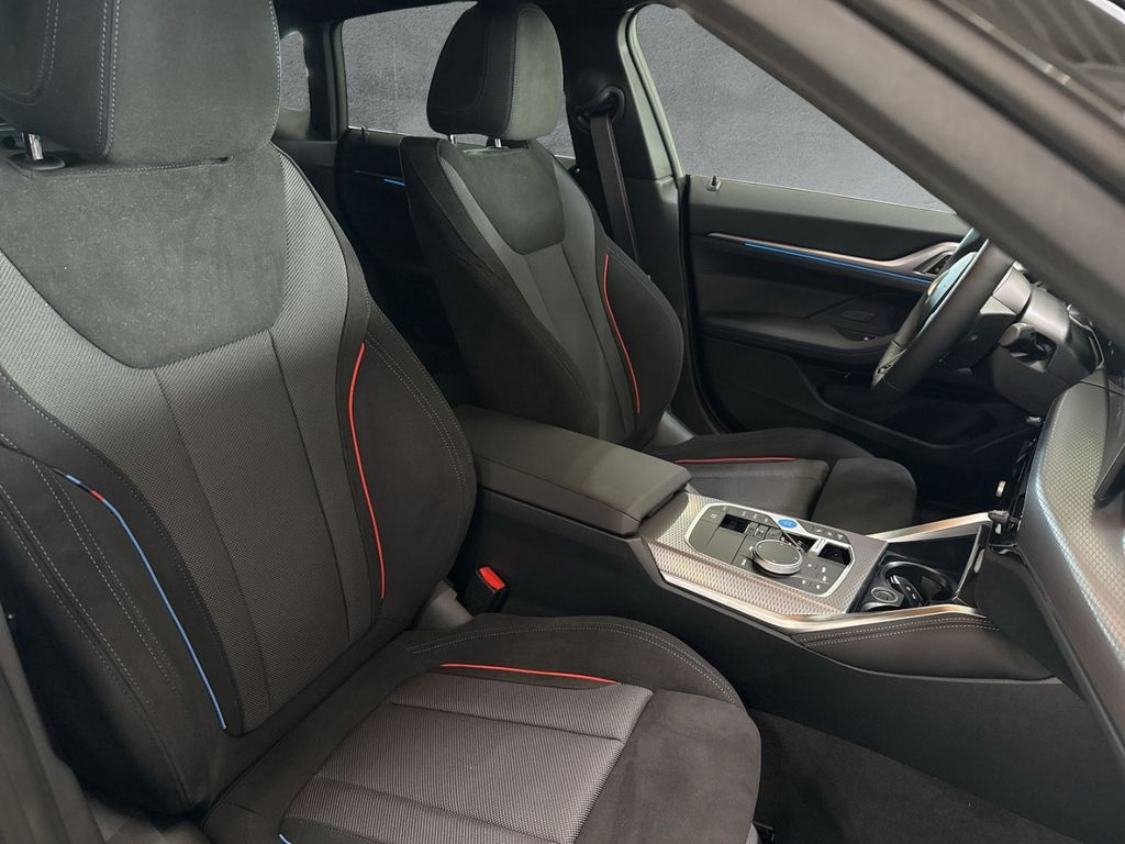 BMW i4 2025