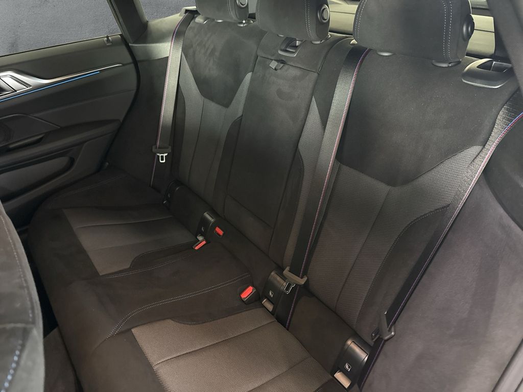 BMW i4 2025