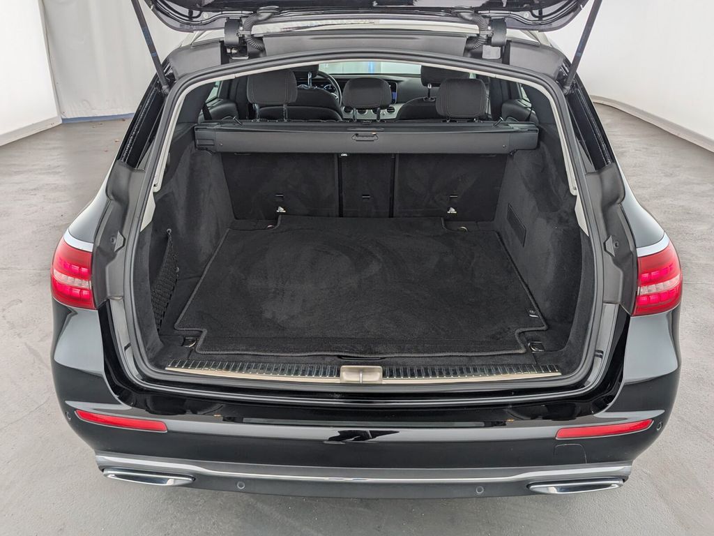 Mercedes-Benz E 220 2022