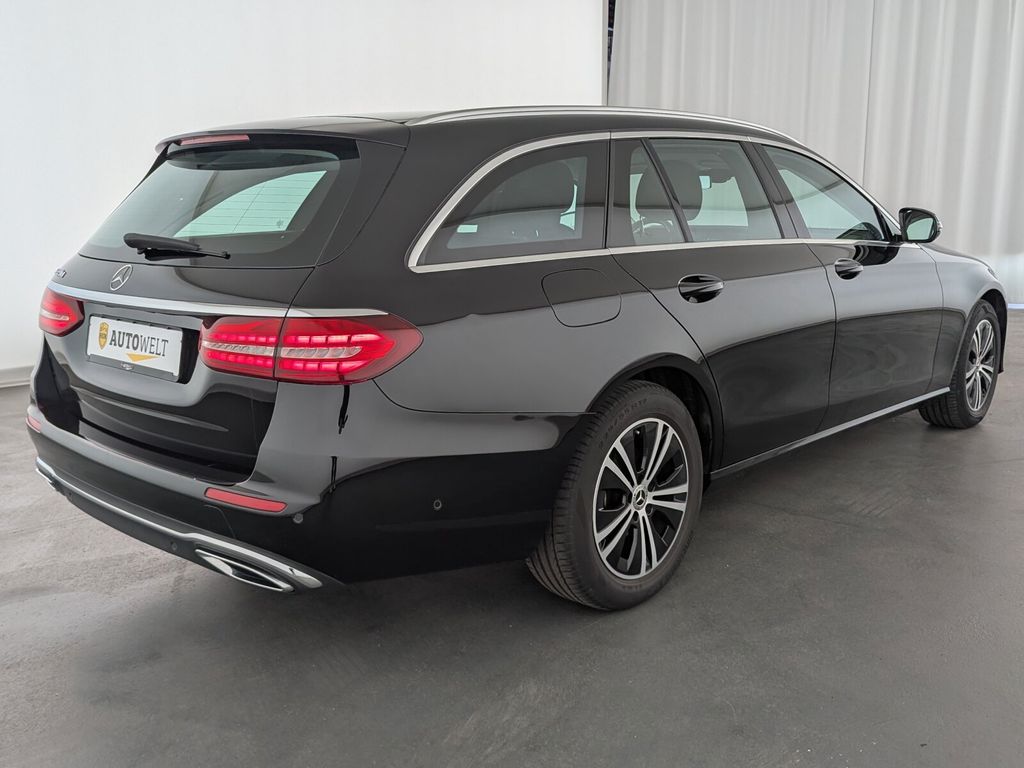 Mercedes-Benz E 220 2022