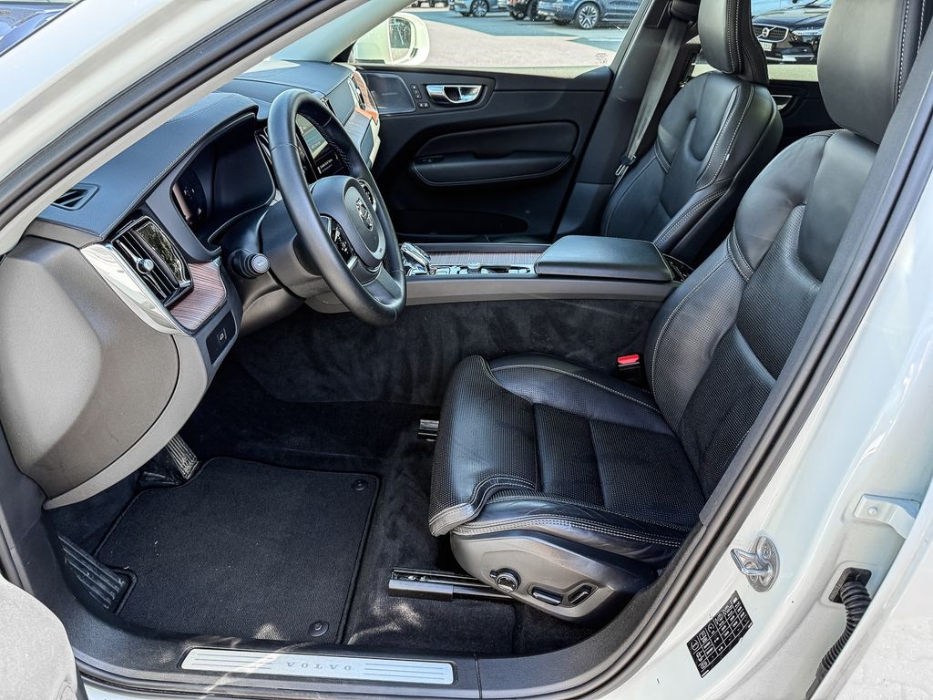 Volvo XC60 2023