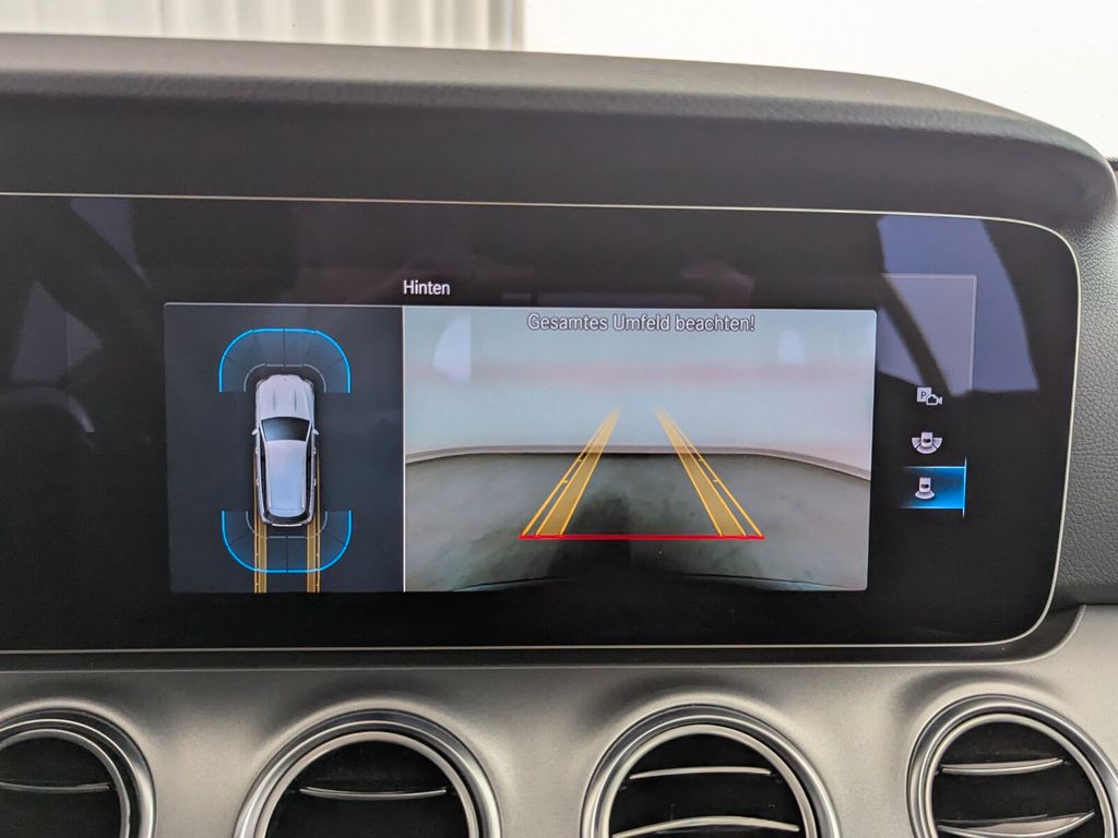 Mercedes-Benz E 220 2022