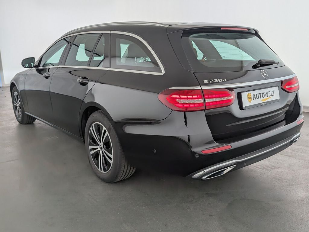 Mercedes-Benz E 220 2022
