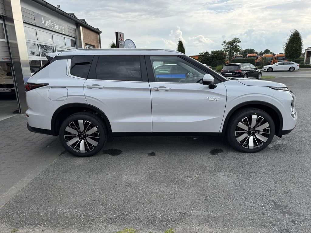 Mitsubishi Outlander 2025