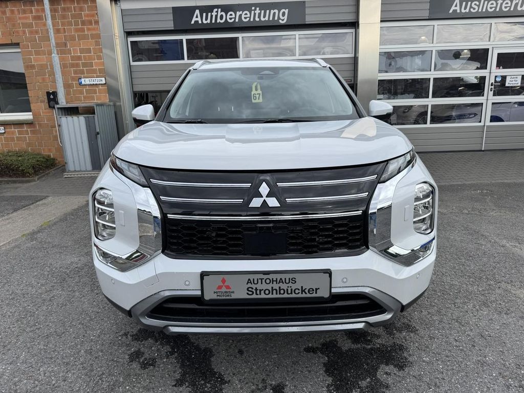 Mitsubishi Outlander 2025