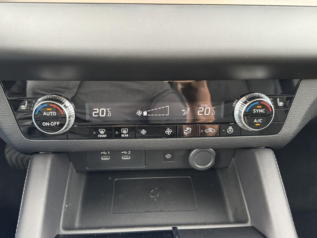 Mitsubishi Outlander 2025