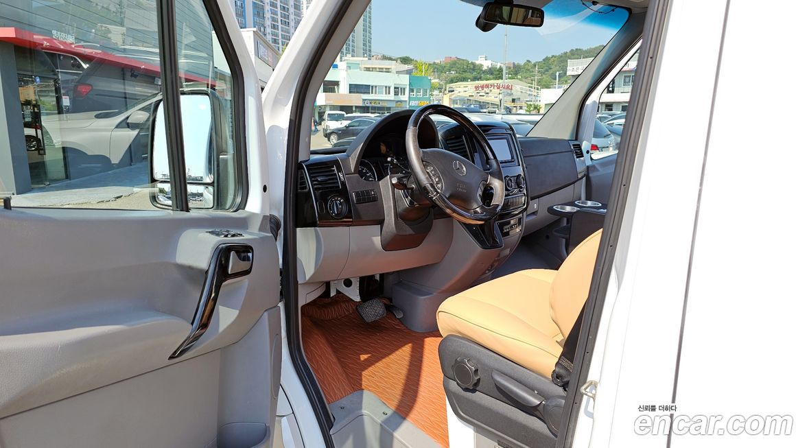 Mercedes-Benz Sprinter 2013