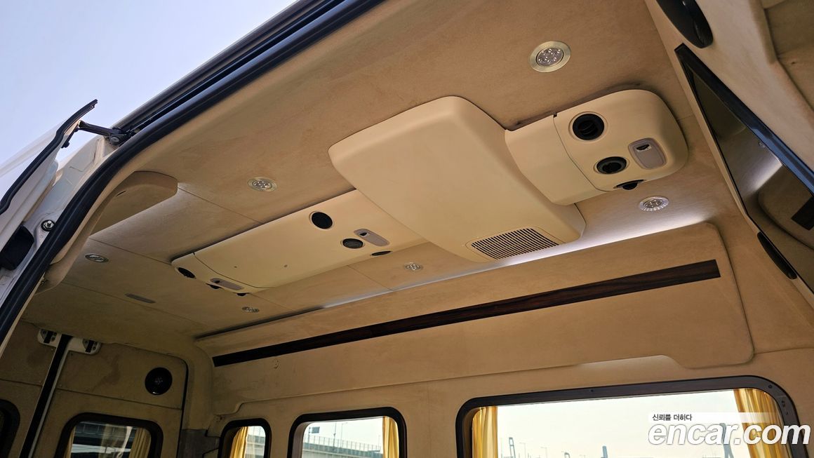 Mercedes-Benz Sprinter 2013