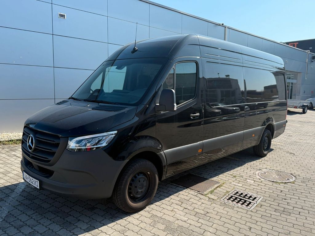 Mercedes-Benz Sprinter 2025