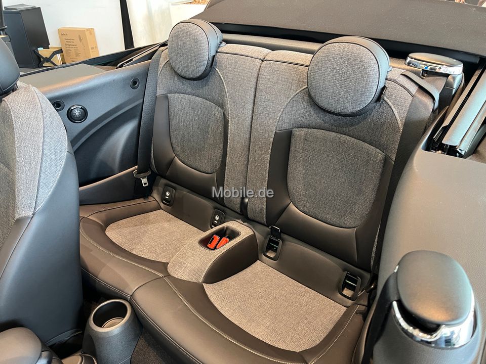 MINI Cooper S Cabrio 2024