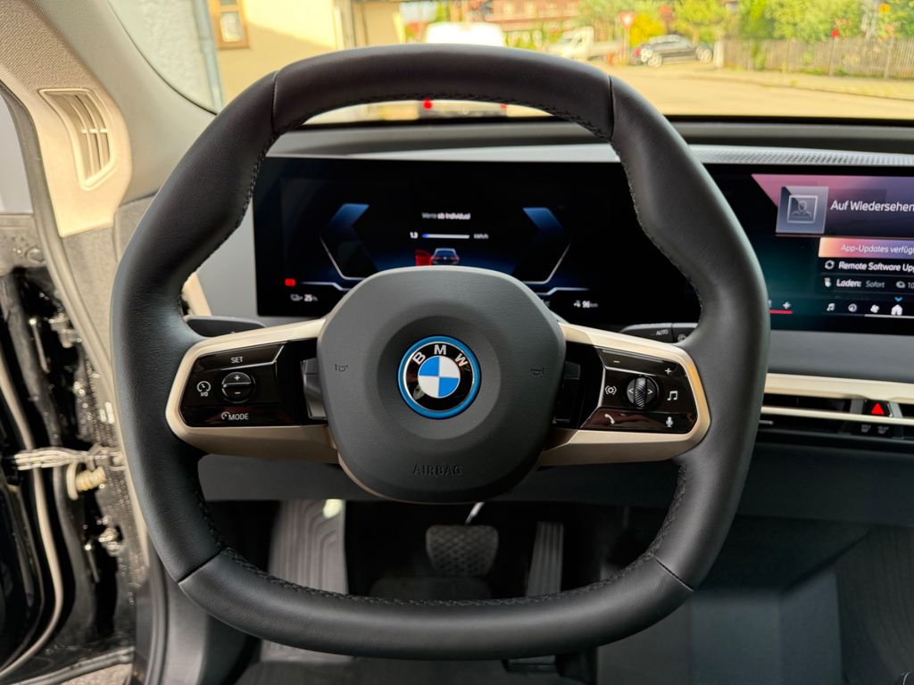 BMW iX 2024
