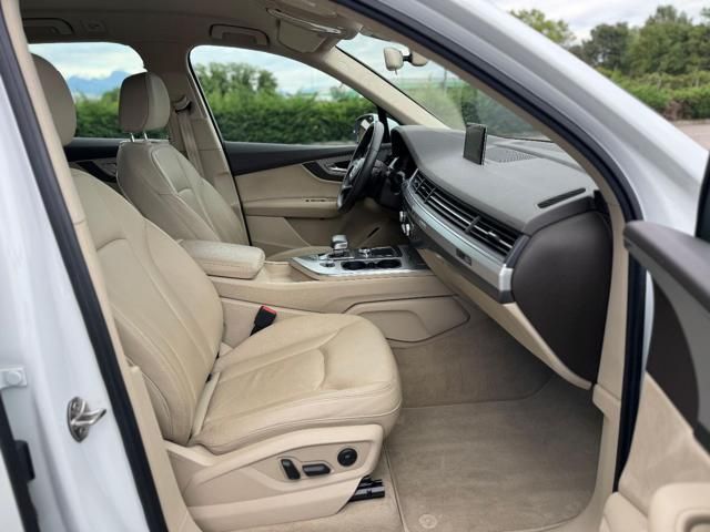 Audi Q7 2015