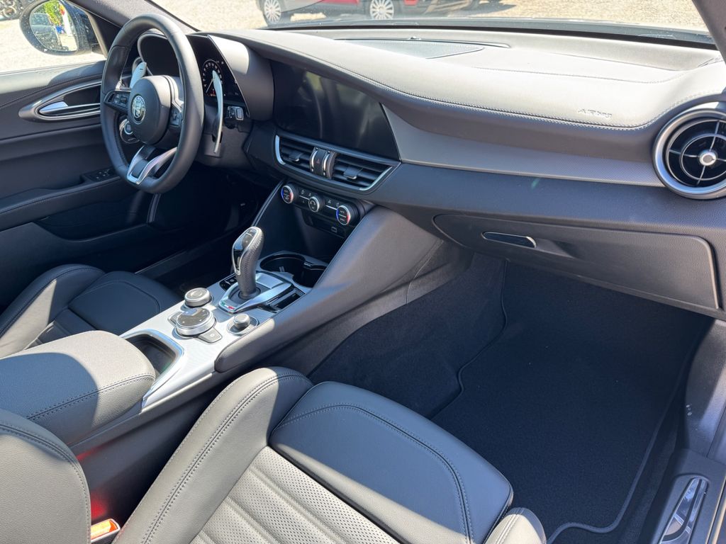 Alfa Romeo Giulia 2025