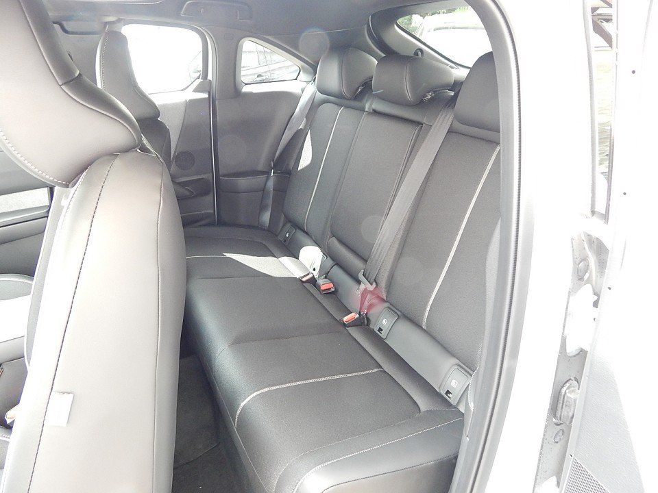 Mazda MX-30 2025