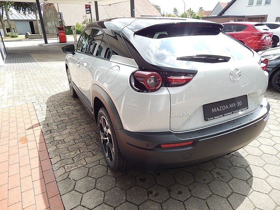 Mazda MX-30 2025