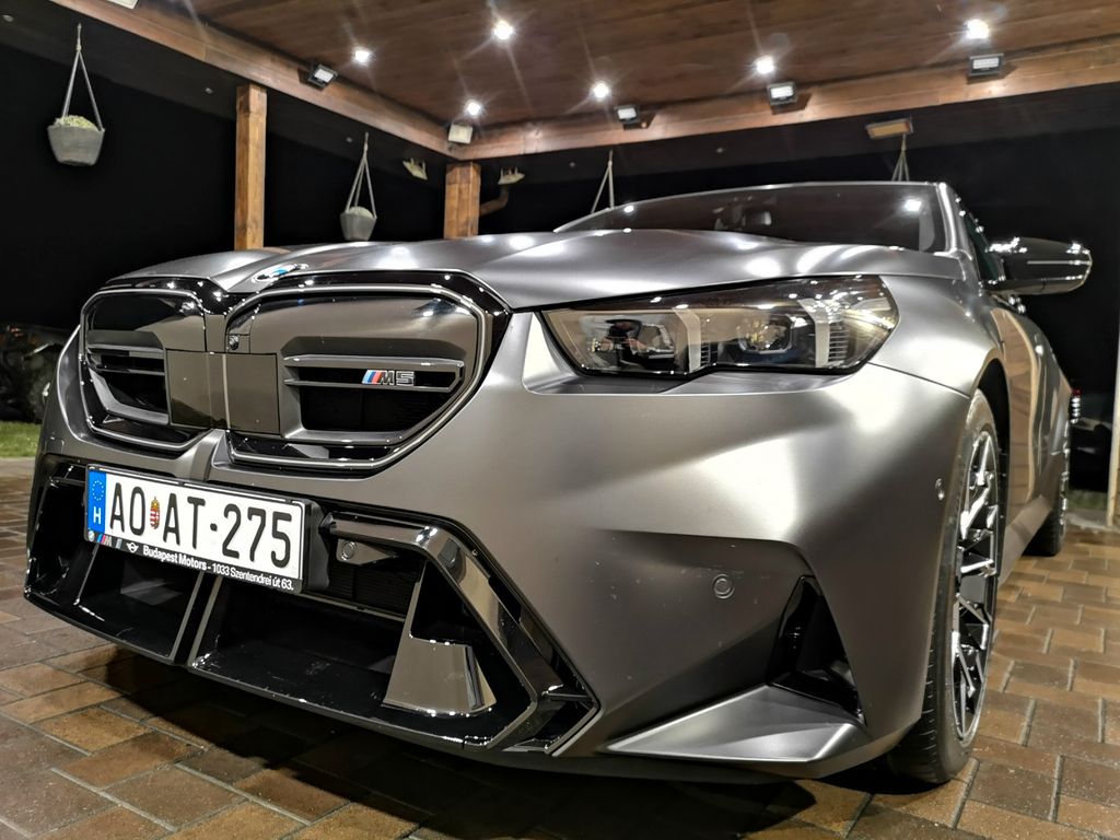 BMW M5 2024