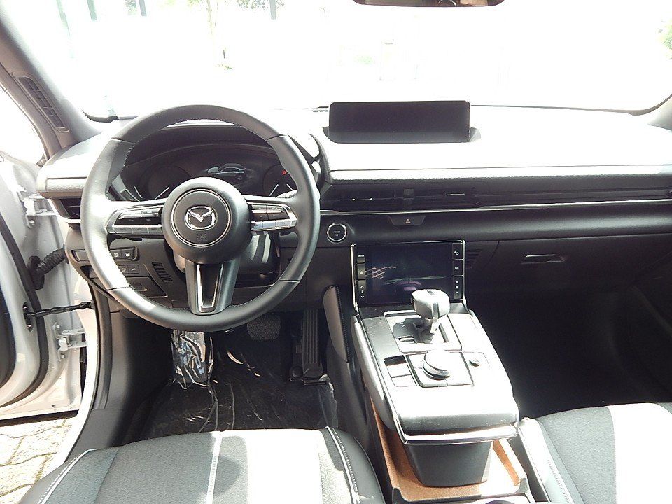 Mazda MX-30 2025