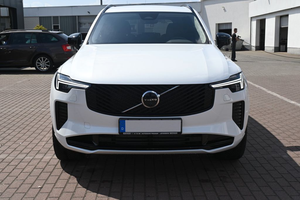 Volvo XC90 2025