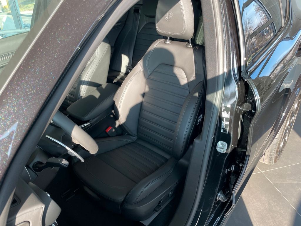 Alfa Romeo Stelvio 2023