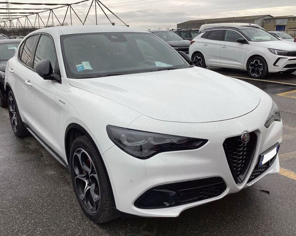 Alfa Romeo Stelvio 2024