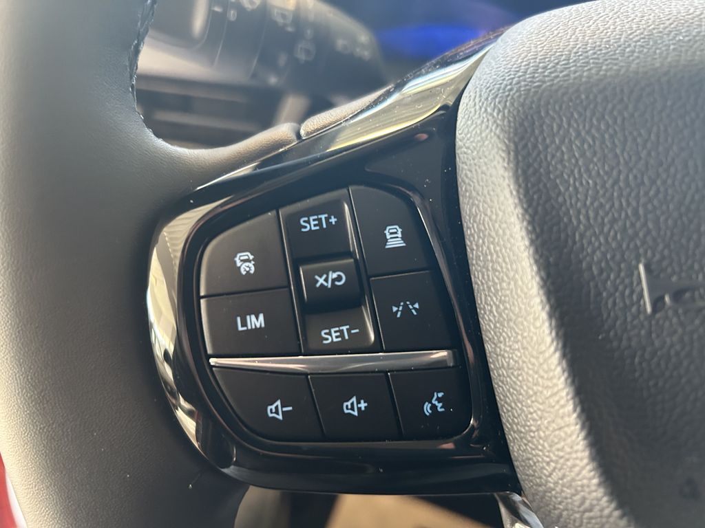 Ford Tourneo Custom 2025