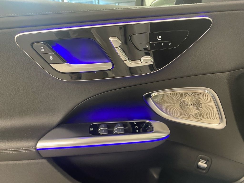 Mercedes-Benz C 300 2024