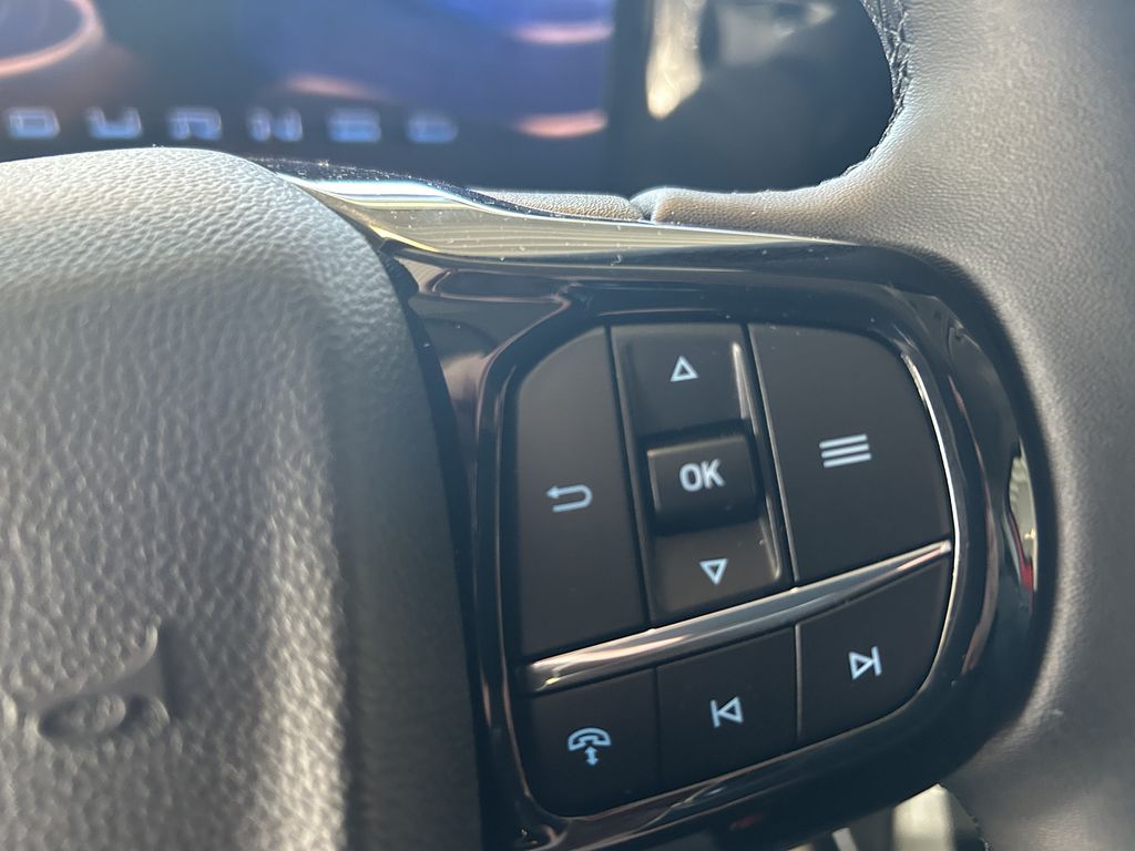 Ford Tourneo Custom 2025