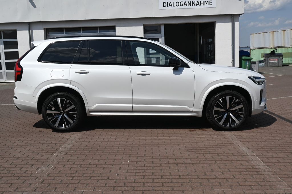 Volvo XC90 2025