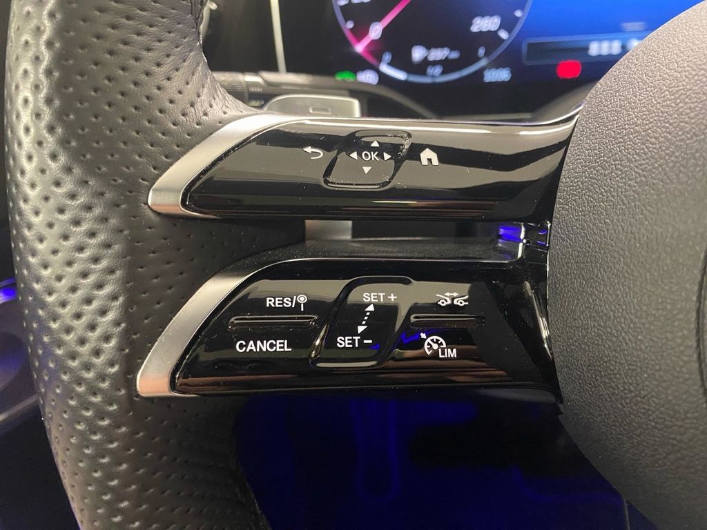 Mercedes-Benz C 300 2024