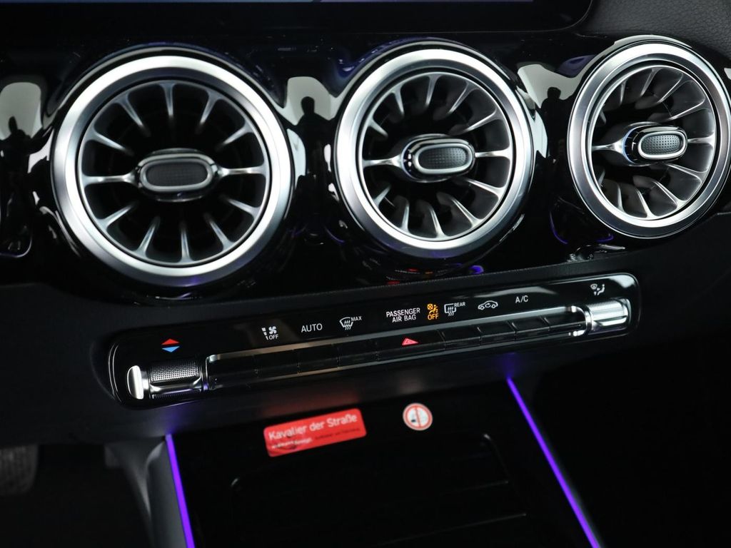 Mercedes-Benz B 200 2025